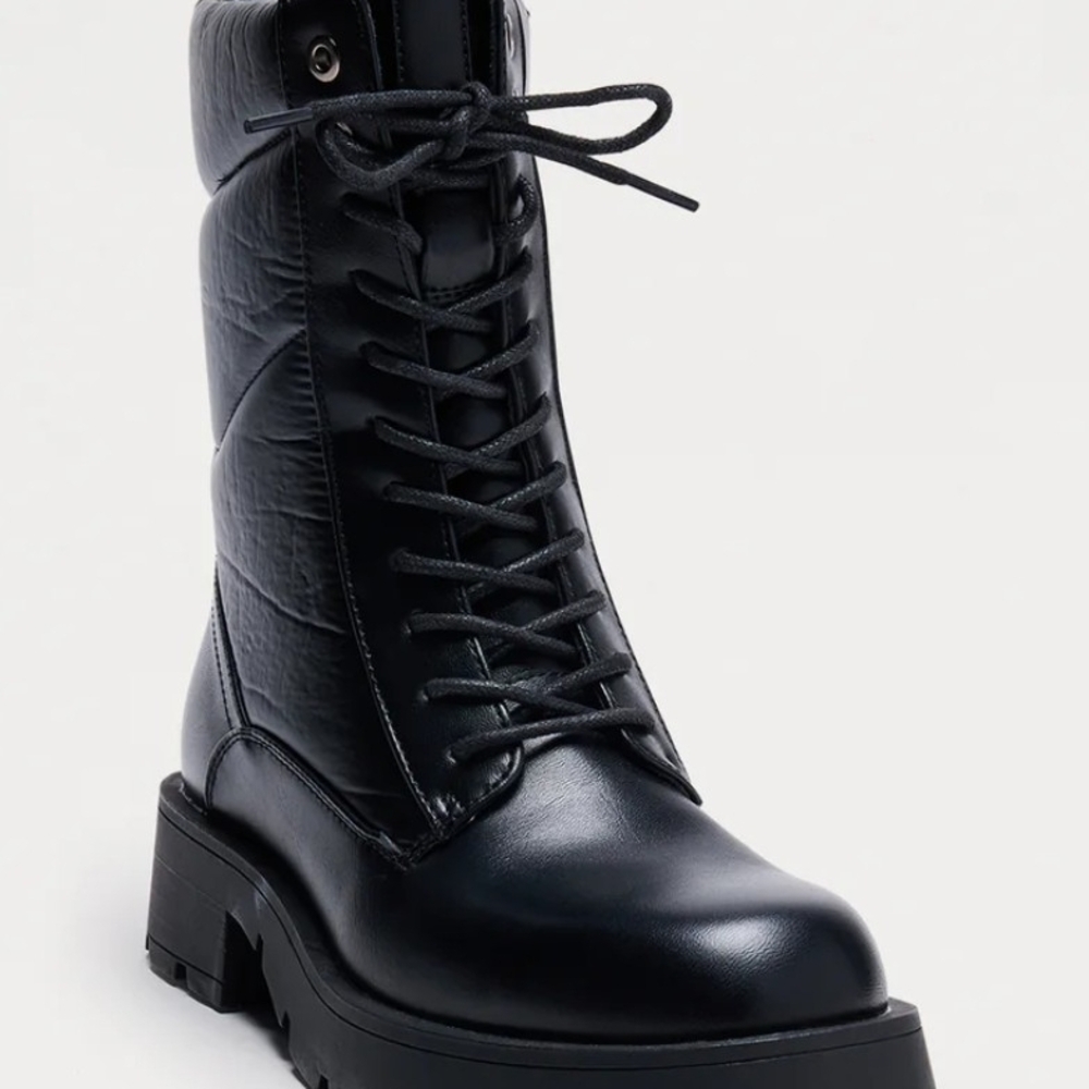 Fashion Nova Black Lace-Up Combat Boots - Picture 3 of 4